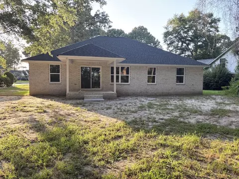 Exterior - 3125 Foxcroft Cir, Sumter, SC 29154 photo 4 of 5