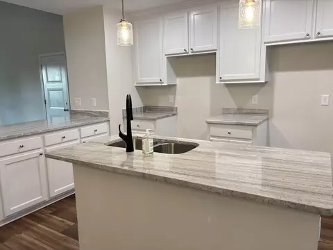 Kitchen - 3125 Foxcroft Cir, Sumter, SC 29154 photo 3 of 3