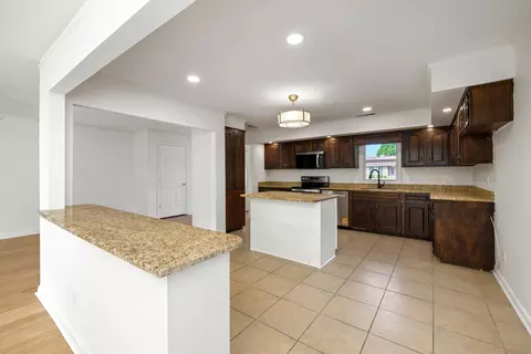 Kitchen - 2202 Gingko Dr, Sumter, SC 29150 photo 1 of 5