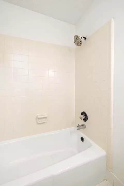 Bath - 2202 Gingko Dr, Sumter, SC 29150 photo 4 of 4