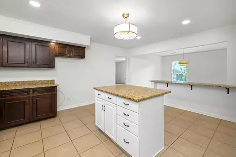 Kitchen - 2202 Gingko Dr, Sumter, SC 29150 photo 4 of 5