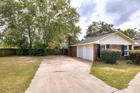 Exterior - 2202 Gingko Dr, Sumter, SC 29150 photo 3 of 10