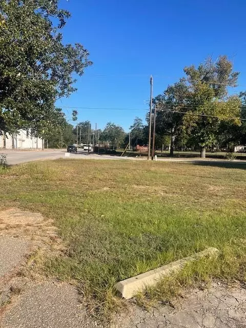 519 N Main St, Sumter, SC 29150 photo 3