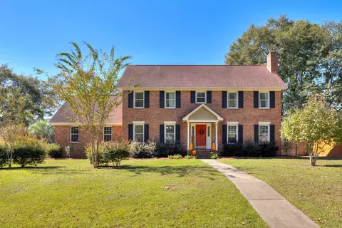 1115 Warwick Dr, Sumter, SC 29154