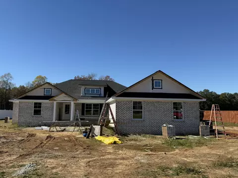 1230 Freeport Dr, Sumter, SC 29154