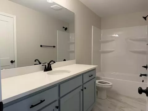 Bath - 1230 Freeport Dr, Sumter, SC 29154 photo 8 of 8