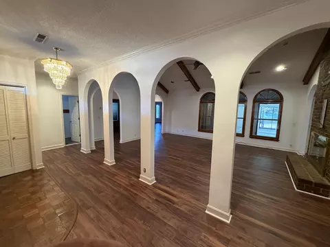 Entry Way - 83 Hawks Cv, Sumter, SC 29150 photo 1 of 1