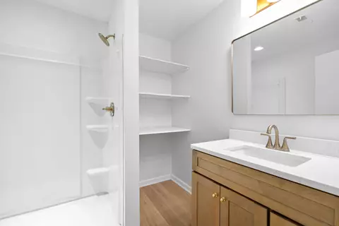 Bath - 960 Heather Ln, Sumter, SC 29154 photo 1 of 8