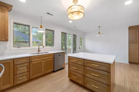 Kitchen - 960 Heather Ln, Sumter, SC 29154 photo 1 of 5