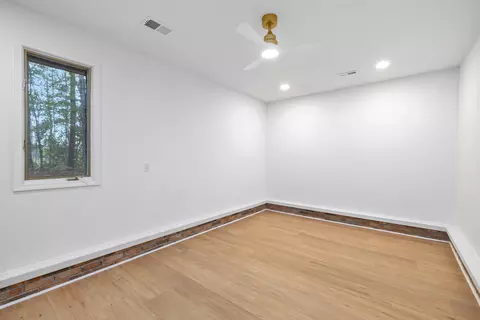 Bedroom - 960 Heather Ln, Sumter, SC 29154 photo 4 of 10