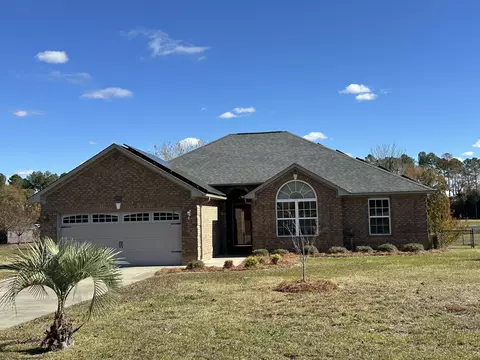 2585 Stirrup Ln, Dalzell, SC 29040