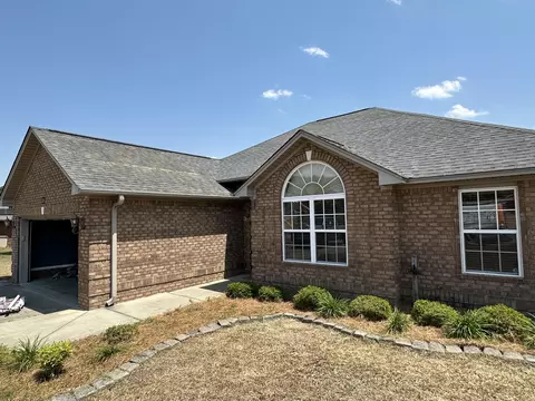 2585 Stirrup Ln, Dalzell, SC 29040