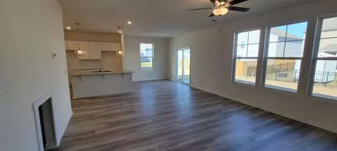 Living - 1763 Canopy Dr, Sumter, SC 29150 photo 2 of 4