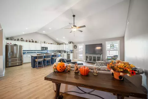 Entry Way - 3565 Katwallace Cir, Sumter, SC 29154 photo 6 of 10