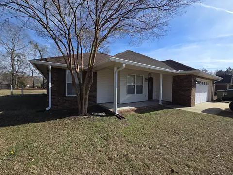 3625 Rhododendron St, Sumter, SC 29154