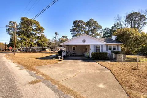 Exterior - 302 Stuckey St, Sumter, SC 29150 photo 4 of 7