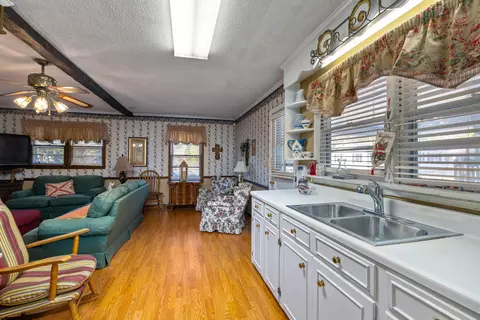 Kitchen - 302 Stuckey St, Sumter, SC 29150 photo 1 of 6