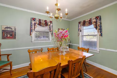 Dining - 302 Stuckey St, Sumter, SC 29150 photo 2 of 2