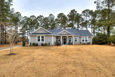 409 Pine Lake Ct, Manning, SC 29102