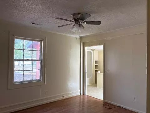 Bedroom - 100 E Hunter St, Sumter, SC 29153 photo 1 of 1