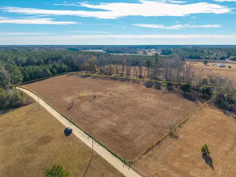 1289 Roadside Dr, Summerton, SC 29148