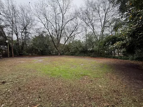 Exterior - 6 Thomas Dr, Sumter, SC 29150 photo 5 of 6