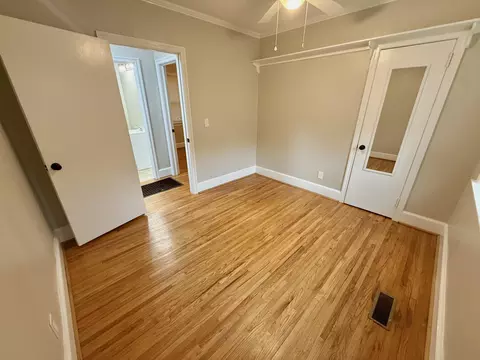 Bedroom - 6 Thomas Dr, Sumter, SC 29150 photo 2 of 4