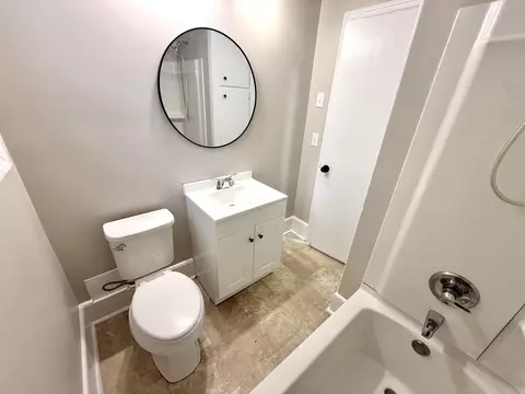 Bath - 6 Thomas Dr, Sumter, SC 29150 photo 2 of 3
