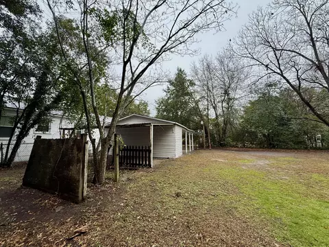 Exterior - 6 Thomas Dr, Sumter, SC 29150 photo 6 of 6