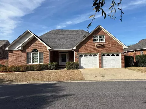 670 E Glouchester Dr, Sumter, SC 29150