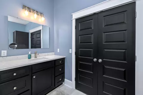 Bath - 3020 Lowerlake Dr, Sumter, SC 29150 photo 2 of 6