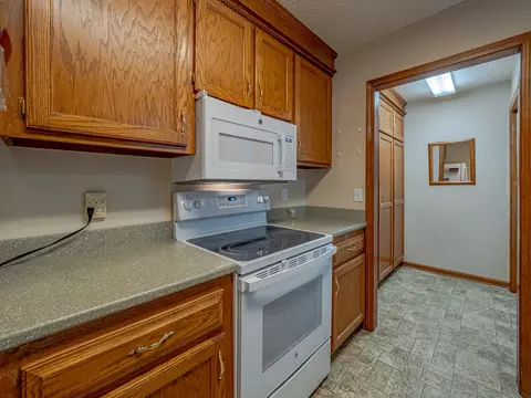 Kitchen - 41 Radcliff Dr, Sumter, SC 29150 photo 2 of 3