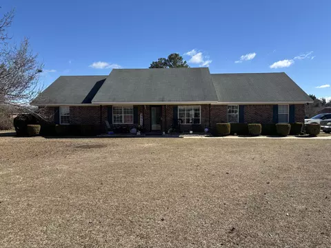 2605 Nicholson Dr, Sumter, SC 29150