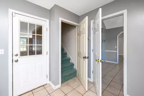 Entry Way - 2605 Nicholson Dr, Sumter, SC 29150 photo 4 of 5