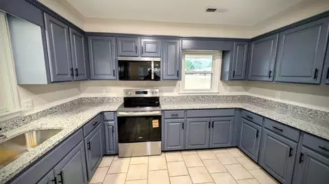 Kitchen - 1210 Kolb Rd, Sumter, SC 29154 photo 1 of 3