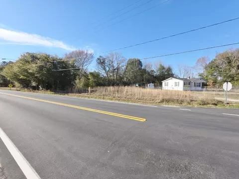 208 S Sumter St, Pinewood, SC 29125