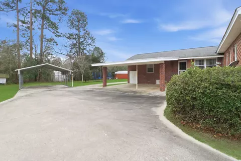 Exterior - 319 E Hampton St, Elloree, SC 29047 photo 5 of 5