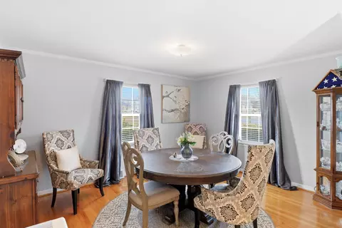 Dining - 319 E Hampton St, Elloree, SC 29047 photo 3 of 3