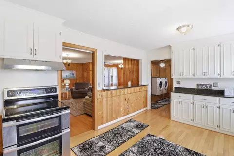 Kitchen - 319 E Hampton St, Elloree, SC 29047 photo 1 of 3