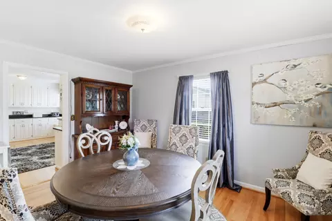 Dining - 319 E Hampton St, Elloree, SC 29047 photo 2 of 3