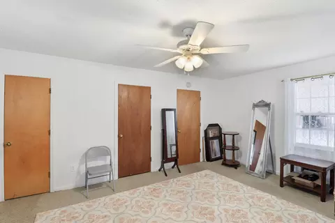 Bedroom - 319 E Hampton St, Elloree, SC 29047 photo 3 of 7