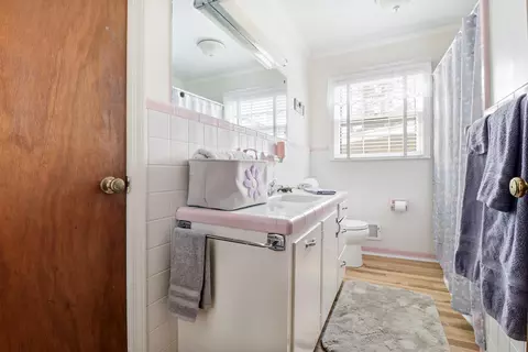 Bath - 319 E Hampton St, Elloree, SC 29047 photo 4 of 4