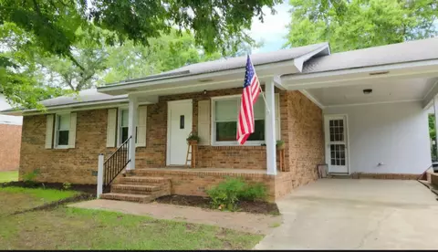 610 Gib Dr, Manning, SC 29102