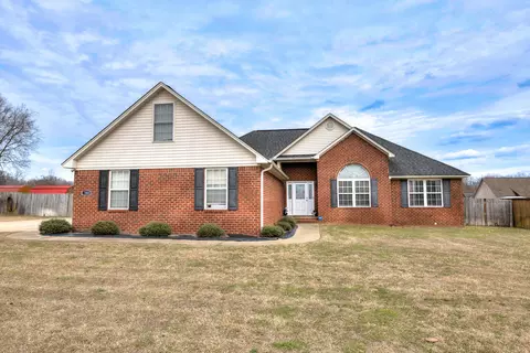 1285 Inabinet Dr, Sumter, SC 29154