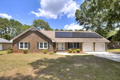 175 Hidden Bay Dr, Sumter, SC 29154