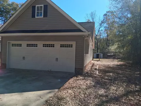 Exterior - 4000 Cox Rd, Sumter, SC 29154 photo 3 of 4