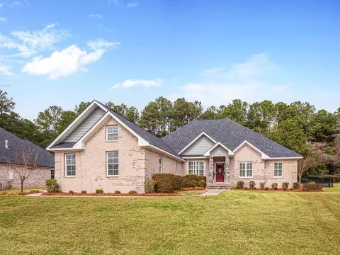 3015 Lowerlake Dr, Sumter, SC 29150