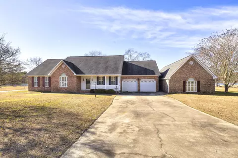 485 Emerald Lake Dr, Sumter, SC 29153