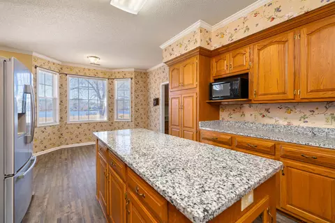 Kitchen - 485 Emerald Lake Dr, Sumter, SC 29153 photo 6 of 9