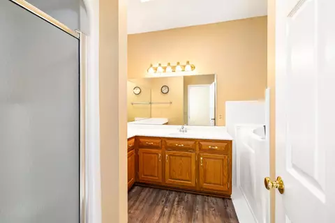 Bath - 485 Emerald Lake Dr, Sumter, SC 29153 photo 3 of 7